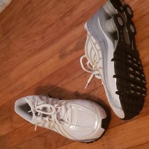 Nike Shox Size 7